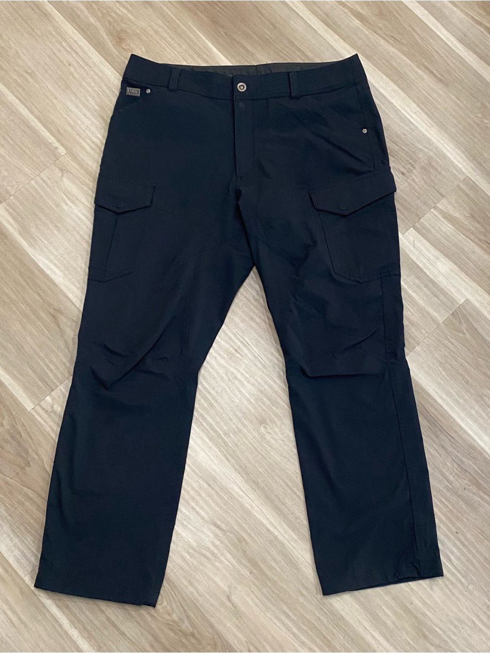 Kuhl Cargo Pants Mens 36x30 Black Ripstop Renegade Hiking Outdoor Trousers